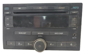 2005-2008 Suzuki Forenza AM/FM CD MP3 Radio (Used OEM)