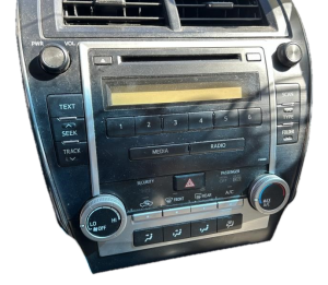2012-2013 Toyota Camry Pioneer AM/FM Radio Receiver (Used OEM)