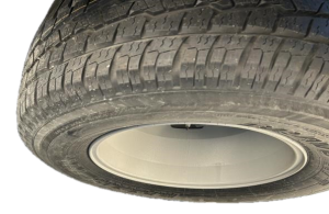 2007-2026 GMC Sierra 2500 HD LT245/75R17 Tire (Used OEM)