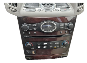 2010-2012 INFINITI EX35 Temperature and Audio Control Panel (Used OEM)