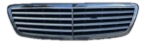 2001-2004 Mercedes-Benz C300 Chrome Upper Chrome Grille (Used OEM)