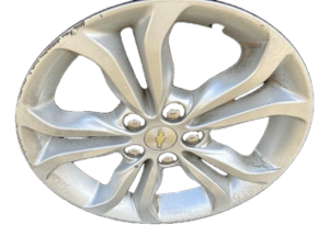 2019 Chevrolet Cruze 16x7 10-Spoke Silver Painted Alloy Wheel (Used OEM)