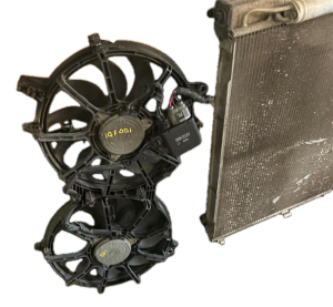 2010-2012 INFINITI EX35 Radiator Cooling Fan Assembly (Used OEM)