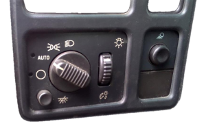2003-2007 GMC Sierra 3500 Headlight Switch (Used OEM)