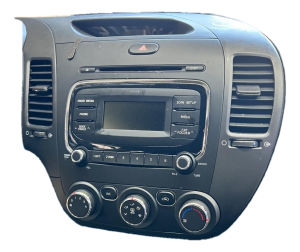 2017-2018 Kia Forte AM FM CD MP3 Satellite Radio (Used OEM)