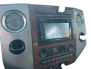 2007-2010 Lincoln Navigator Gray Radio and Temperature Control Instrument Panel Bezel (Used OEM)