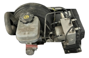 2004-2008 GMC Canyon Brake Master Cylinder (Used OEM)