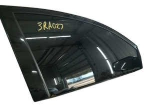 2007-2012 Nissan Altima Door Glass - Front, Right (Passenger) (Used OEM)
