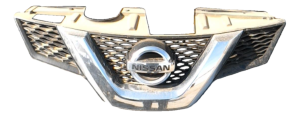 2014-2015 Nissan Rogue Front Grille with Surround View Camera Hole (Used OEM)
