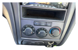 2004-2006 Hyundai Elantra Manual Temperature Control Module with Heated Seats (Used OEM)