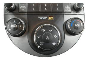 2010-2011 Kia Soul Manual Temperature Control Module (Used OEM)