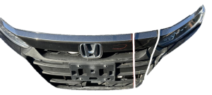 2018-2020 Honda Accord Black Front Upper Grille Assembly with Dark Chrome Moulding (Used OEM)