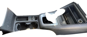 2009-2018 Volkswagen Tiguan Black Floor Console Panel (Used OEM)