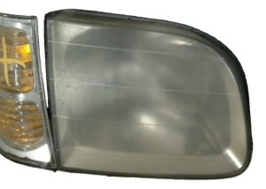 2001-2004 Toyota Sequoia Headlight Assembly - Right (Passenger) (Used OEM)
