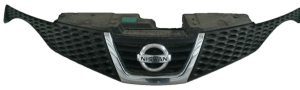 2011-2014 Nissan Juke Upper Grille (Used OEM)