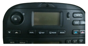 2003-2008 Jaguar S-Type Temperature Control Module with Heated Seats (Used OEM)
