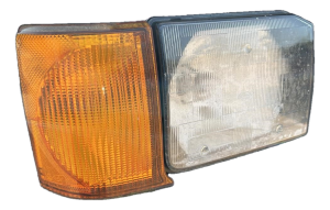 1999-2002 Land Rover Range Rover Headlight Assembly - Right (Passenger) (Used OEM)