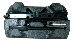 2004-2008 Pontiac Grand Prix Scissor Jack (Used OEM)