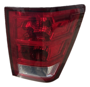 2005-2006 Jeep Grand Cherokee Tail Light - Right (Passenger) (Used OEM)
