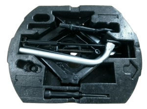2011-2018 Volkswagen Jetta Scissor Jack (Used OEM)
