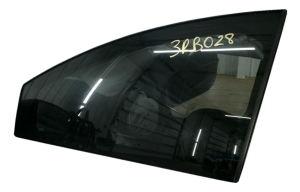 2015-2018 Ford Focus Door Glass - Front, Left (Driver) (Used OEM)