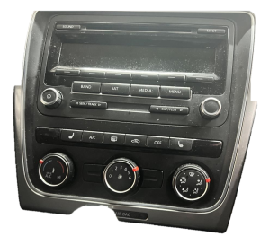 2012-2014 Volkswagen GTI AM/FM CD Player Radio (Used OEM)