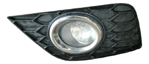 2016-2019 Nissan Sentra Grille - Left (Driver) (Used OEM)