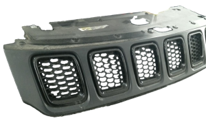 2017-2021 Jeep Compass Upper Honeycomb Grille (Used OEM)
