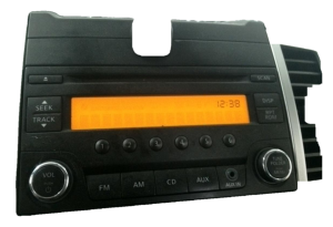 2014-2015 Nissan Xterra AM-FM-CD Radio Receiver (Used OEM)