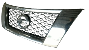 2013-2016 Nissan Pathfinder Chrome Chrome Grille (Used OEM)