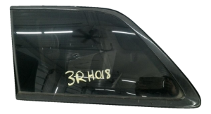 2016-2019 Jeep Grand Cherokee Chrome Quarter Glass with Chrome Molding - Left (Driver) (Used OEM)