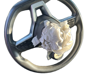 2017-2020 Nissan Rogue Plastic Steering Wheel (Used OEM)