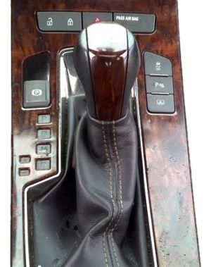 2010 Buick Allure Floor Mount Automatic Transmission Shift Lever (Used OEM)