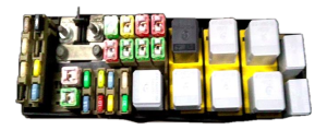 2005-2007 Ford Escape Engine Fuse Box (Used OEM)