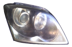 2004-2006 Chrysler Pacifica Headlight Assembly - Right (Passenger) (Used OEM)