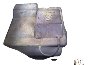 2005-2006 Lincoln Navigator Washer Fluid Reservoir Assembly with Pump and Sensor (Used OEM)