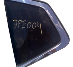 2014-2020 Nissan Rogue 4-Door Quarter Glass - Left (Driver) (Used OEM)