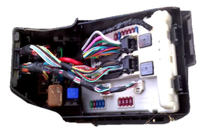 2009-2010 Nissan Murano Engine Fuse Box (Used OEM)