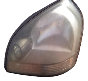 2005-2008 Hyundai Tucson Headlight Assembly - Left (Driver) (Used OEM)