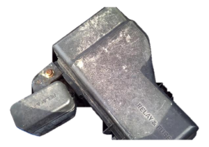 2003-2005 Toyota RAV4 Engine Bay Fuse Box (Used OEM)