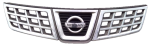 2008-2010 Nissan Rogue Chrome Bumper Center Grille (Used OEM)
