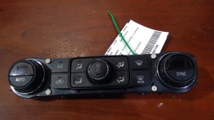 2017-2018 GMC Sierra 1500 Automatic Dual-Zone Temperature Control (Used OEM)
