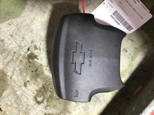 2003-2007 Chevrolet Silverado 1500 Steering Wheel Air Bag - Left (Driver) (Used OEM)
