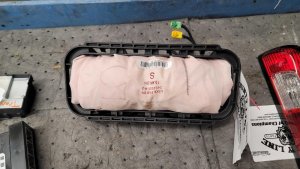 2014-2019 Chevrolet Silverado 1500 Air Bag - Right (Passenger) (Used OEM)