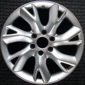 2014 INFINITI QX80 Silver 20x8 7-Spoke Smoked Hyper Painted Alloy Wheel (Remanufactured OEM)