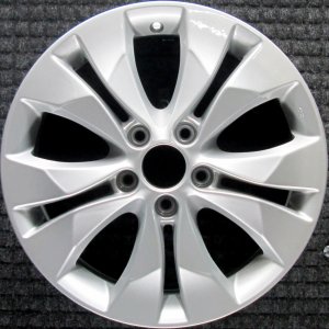 2012-2014 Honda CR-V Silver 17x6.5 10-Spoke Silver Painted Alloy Wheel (Remanufactured OEM)