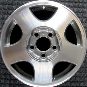 2002-2005 Chevrolet Malibu Black 15x6 5-Spoke Silver Aluminum Wheel (Remanufactured OEM)