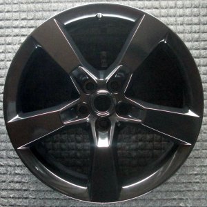 2010-2015 Chevrolet Camaro Black Wheel - Front (Remanufactured OEM)