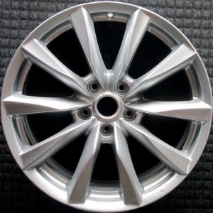 2010-2015 INFINITI G37 Silver Wheel - Rear (Remanufactured OEM)