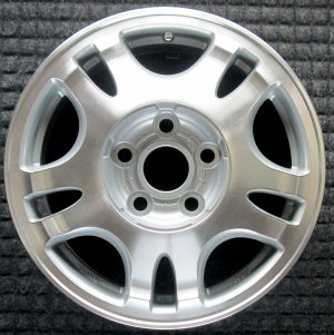 1992-1996 Toyota Camry Silver Wheel (Remanufactured OEM)